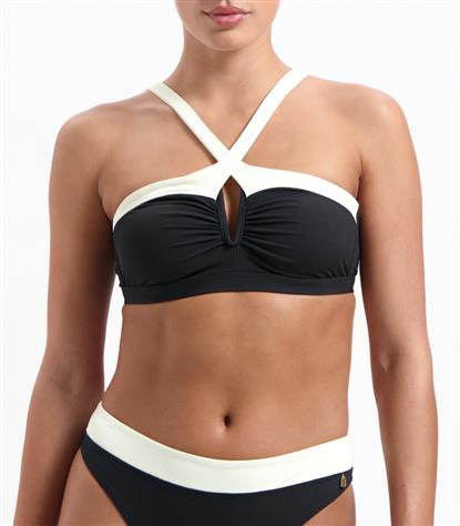 vanilla-en-black-plunge-bikinitop