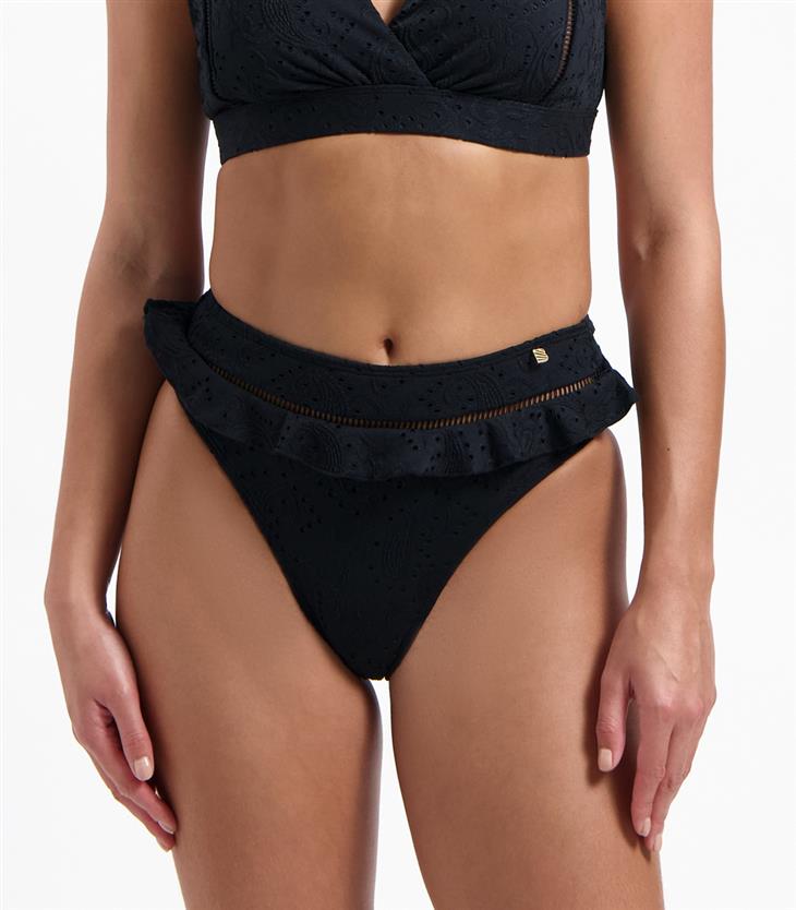 beachlife_blackembroidery_bikinibroekje_206b.webp