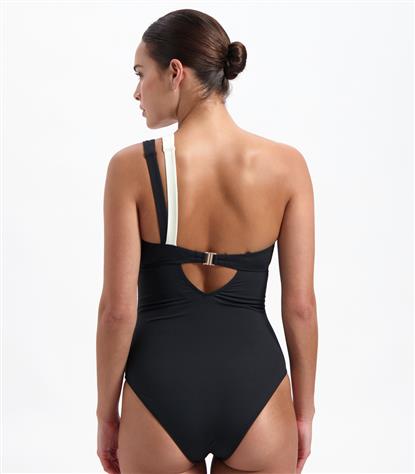 vanilla-en-black-one-shoulder-badpak